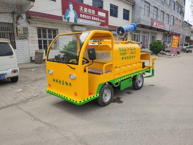 工廠物業路面新能源灑水車——環衛景區抑塵噴霧灑水車在工地礦區的應用
